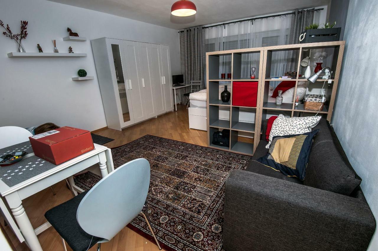 Lovely Studio In Augsburg Buitenkant foto